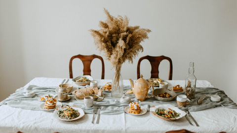 Autour de la table
