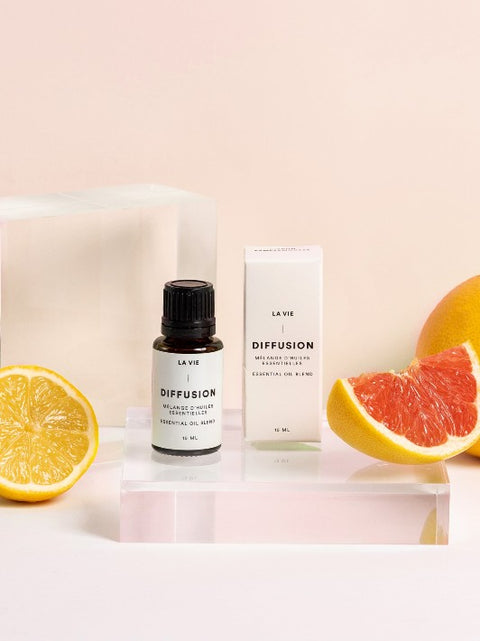 Huile essentielle diffusion pamplemousse citron | Atelier La Vie Apothicaire | Espace local
